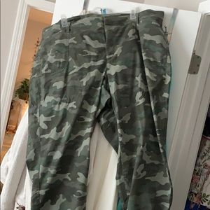 Old navy camo pants